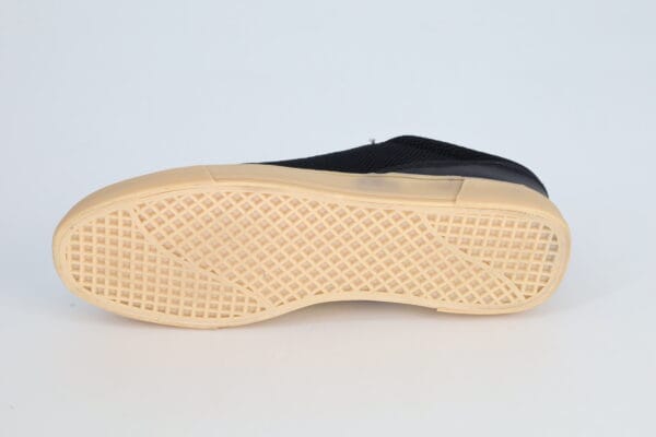 Sneakersami marki Bugatti 42 - obrazek 6