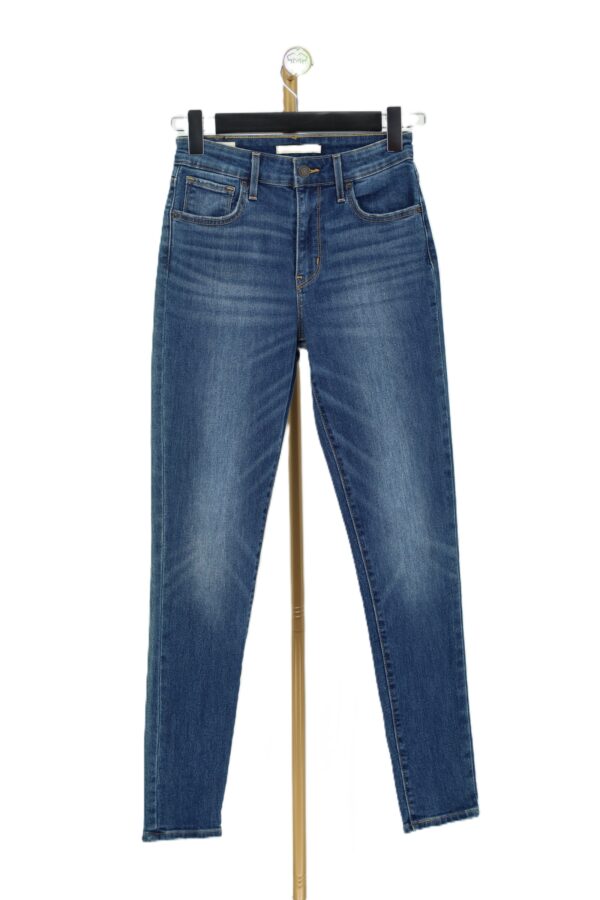 Jeansy levis 721 high rise skinny na wieszaku z przodu