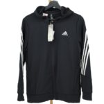 Adidas bluza rozpinana czarna z kapturem młodzieżowa z białymi paskami na ramionach na wieszaku.