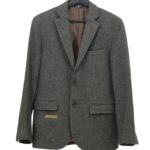 Szara marynarka wełniana męska ze 100% wełny Massimo Dutti przód na wieszaku.