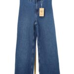 Niebieskie damskie spodnie jeansowe wide leg z wysokim stanem Promod przód.